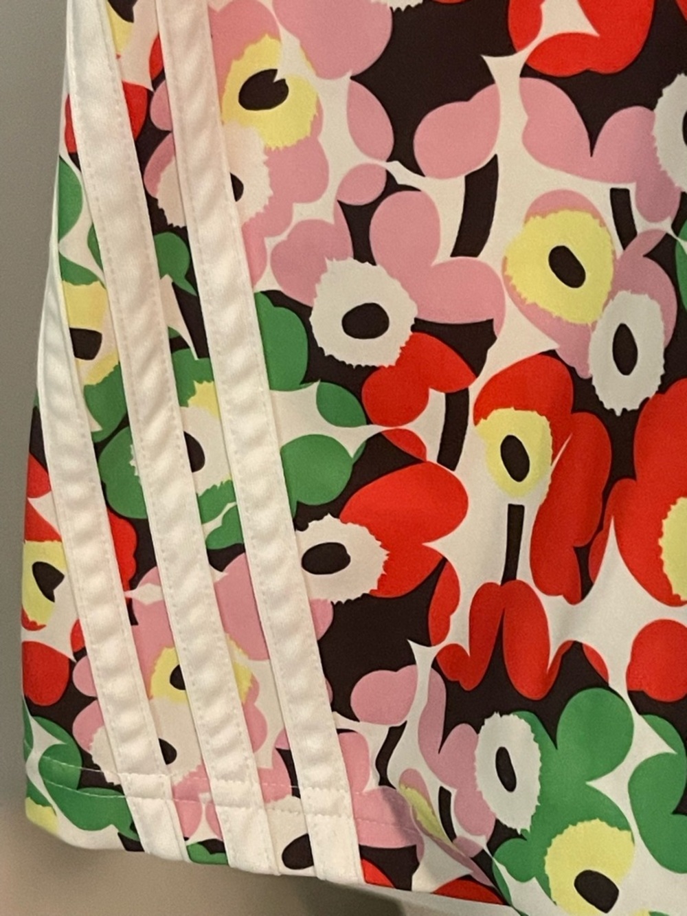 Adidas & Marimekko flower Cycling Shorts Small - Picture 3 of 8
